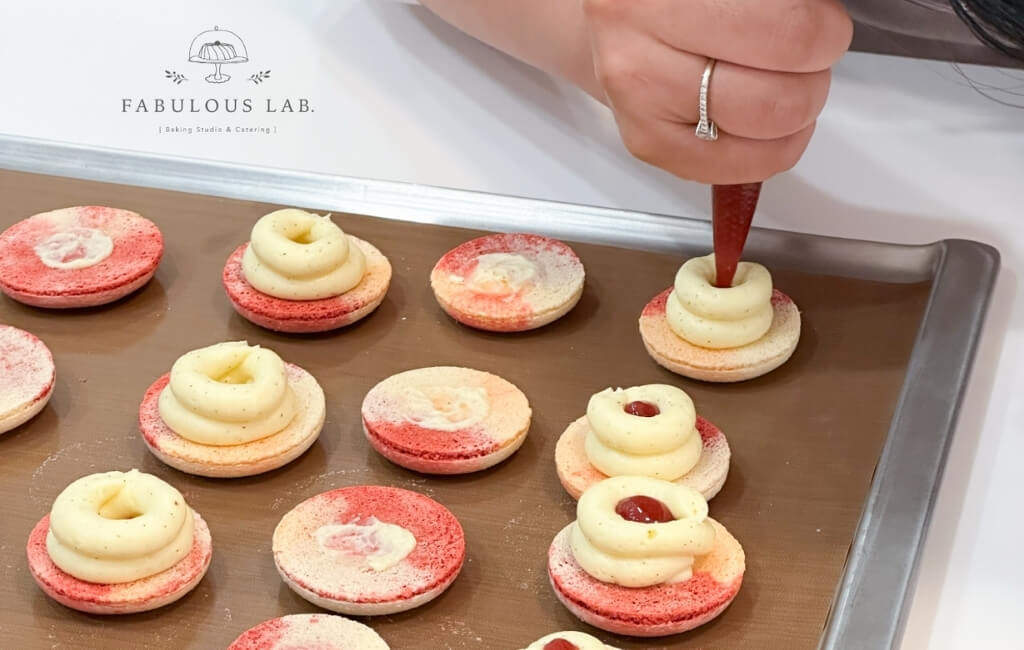 台北烘焙體驗推薦｜圓形馬卡龍課程（可作單色、漸層）